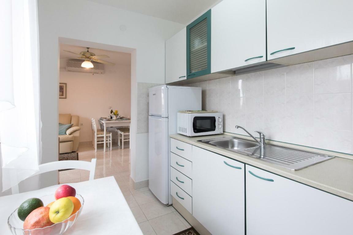 Apartment Calista ラバック エクステリア 写真